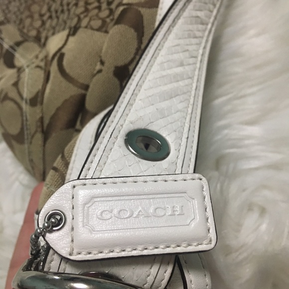 Coach Handbag Authentic - Picture 3 of 5